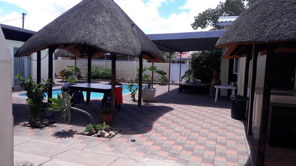 Guesthouse Villa Nina Okahandja Esterno foto