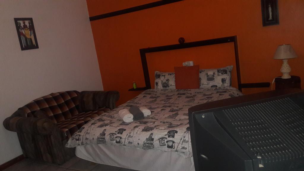 Guesthouse Villa Nina Okahandja Esterno foto