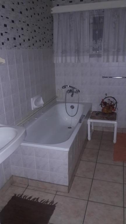 Guesthouse Villa Nina Okahandja Esterno foto